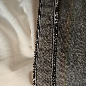 Sz 2 whbm Grey straight jean